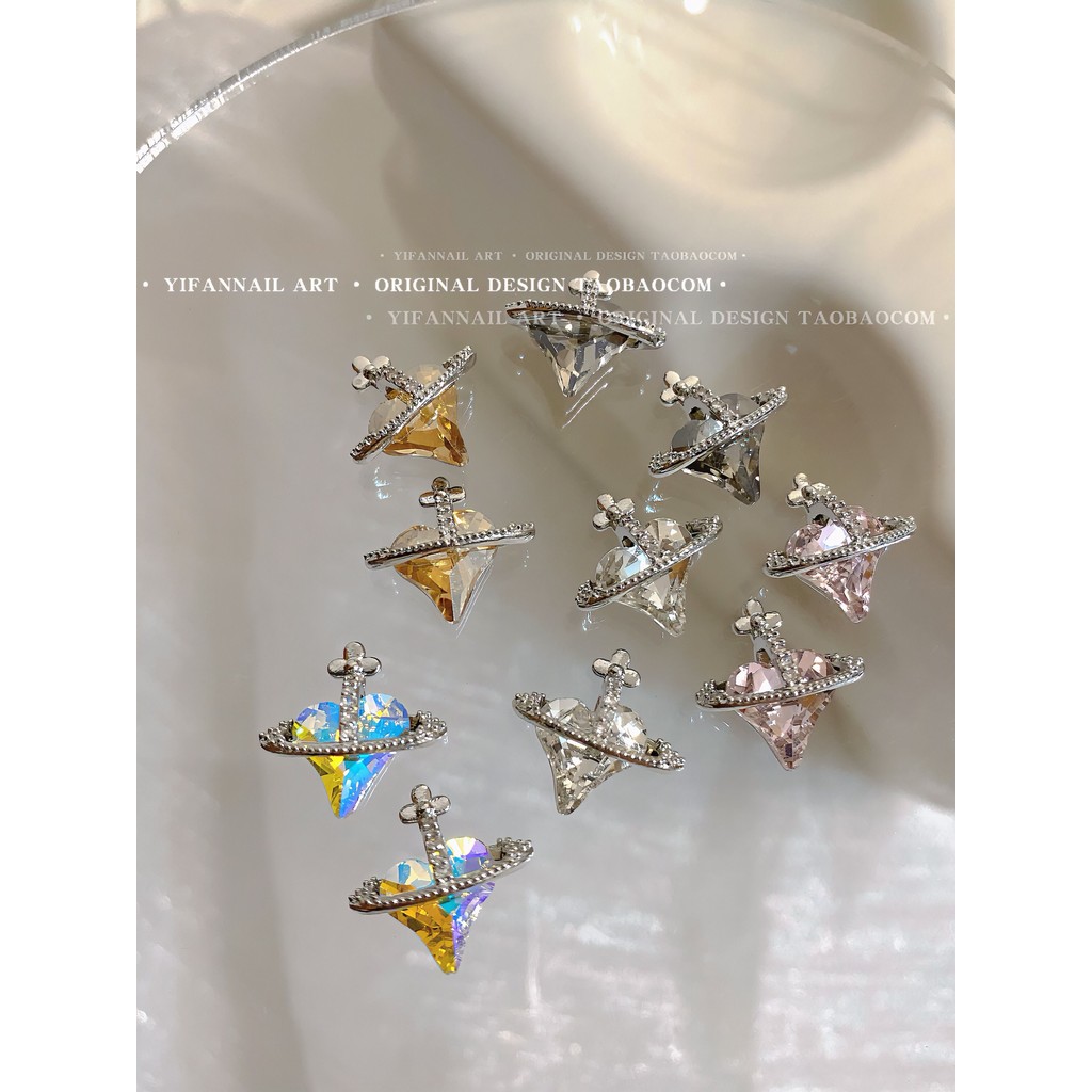 YIFNAIL การเก็บรักษาสีสูง y2k Saturn Micro Diamond Queen West Planet Crooked Heart สนับสนุนอุปกรณ์แต