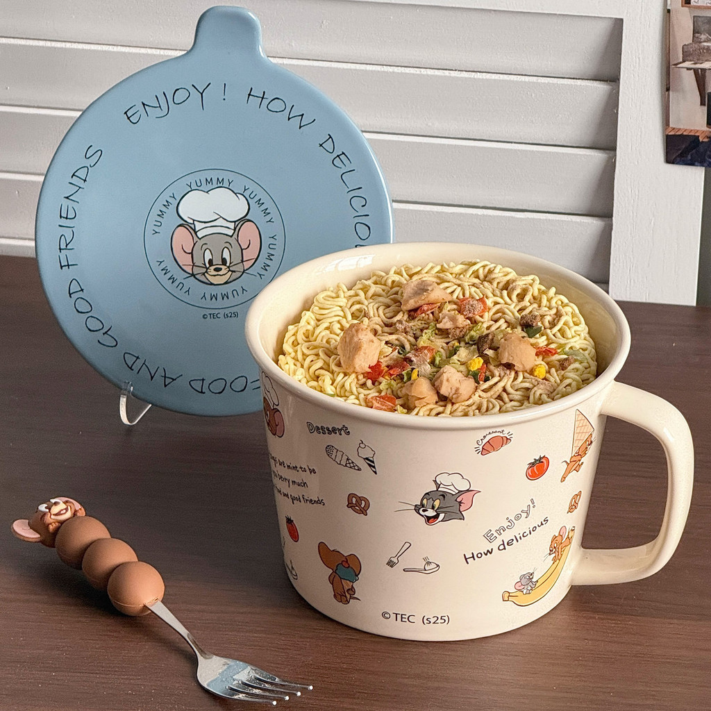 ชามบะหมี่กึ่งสําเร็จรูปเซรามิก Tom and Jerry พร้อมฝาปิดและที่จับ, ชามราเมนความจุขนาดใหญ่สําหรับนักเรียนในหอพัก, มาพร้อมส้อม