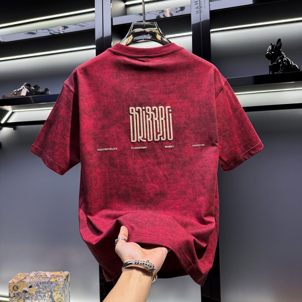 ผู้ชายระดับไฮเอนด์ sfumato คอกลม short-s 半男士美式高领圆休闲短袖短袖短袖衬衫 2025宽松短袖上衣127HT