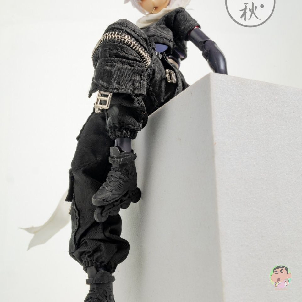 ( ⭕ PRE-ORDER)Qiu Action Figure 1/12 Roller Shoes