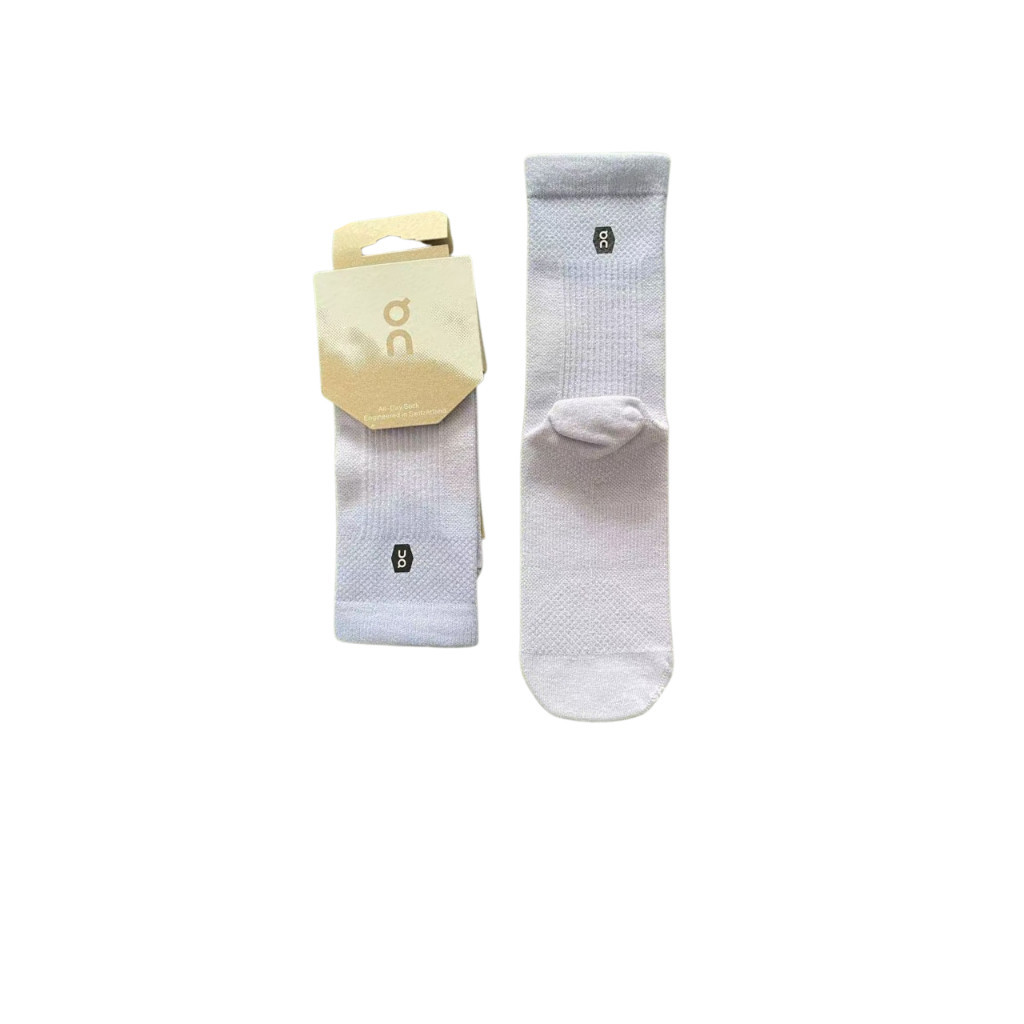 (พร้อมส่ง) ถุงเท้ายี่ห้อ on clound  สีทูโทน ข้อยาวแบบใหม่  ใส่ได้ทั้งชายและหญิง