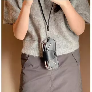 【กรุงเทพจัดส่งสินค้า】กระเป๋าใส่แว่นตาสไตล์ใหม่ กระเป๋าเก็บแว่นตาหนัง PU กระเป๋าใส่แว่นตาเชือกเส้นเล็ก