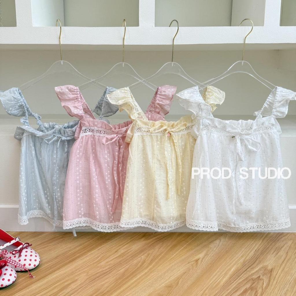 KN.Clothes เสื้อสายเดี่ยวระบาย สายยางยืด จั้มหน้าอก โบว์หน้า แต่งแถบลูกไม้ซีทรู Prod