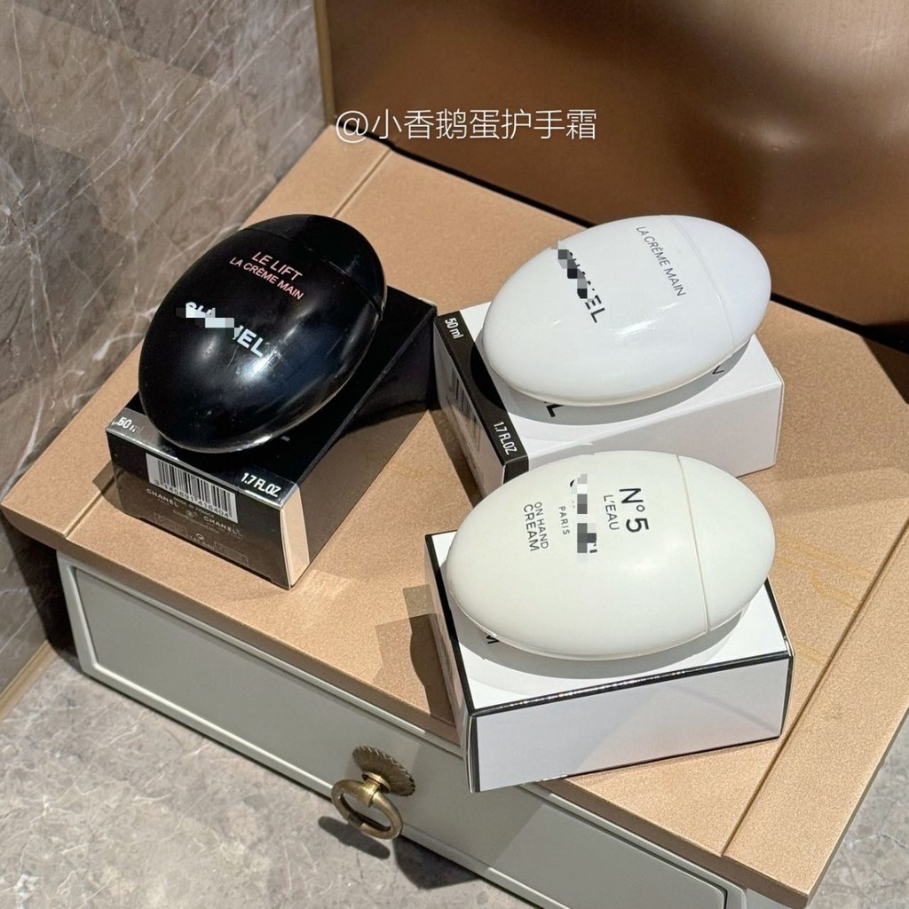 Popular~Chanel Goose Egg Fragrance Hand Cream Black and White N5Non-greasy moisturizing gift set, a 