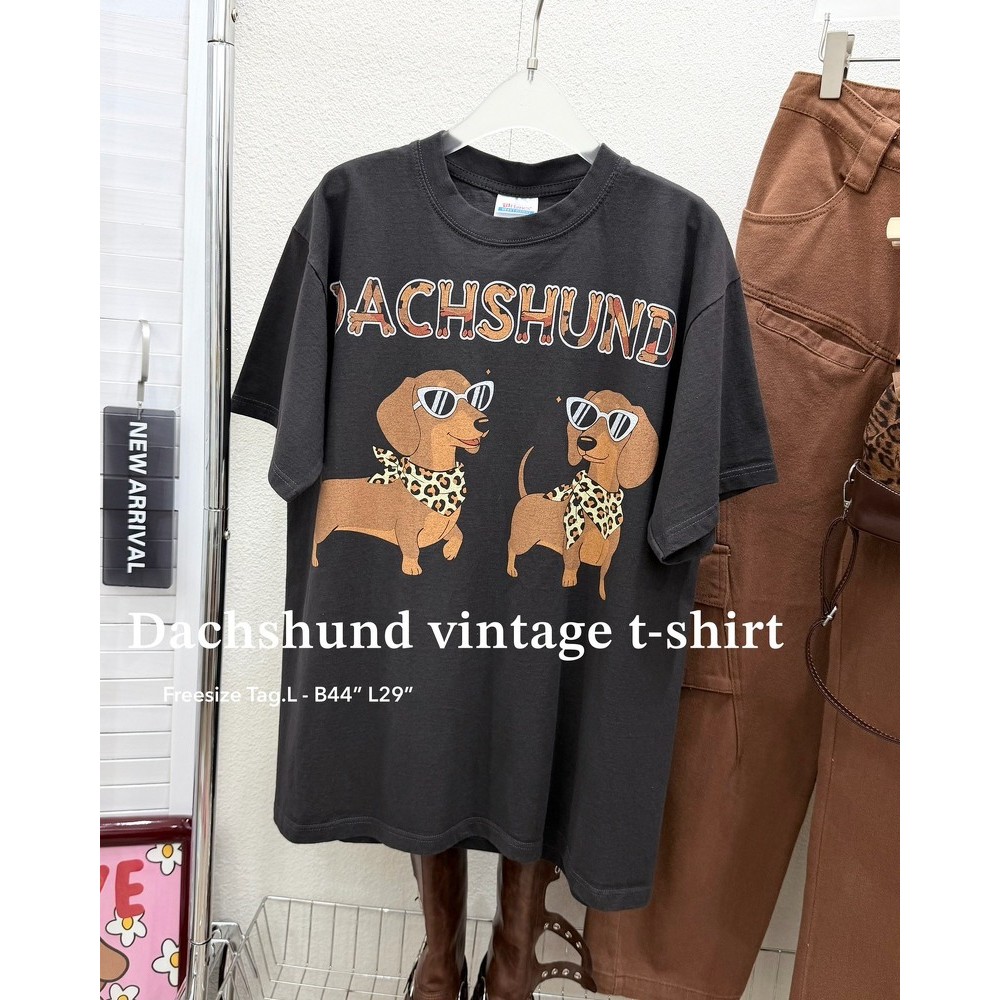 เสื้อยืดผ้าคอตตอนฟอกสไตล์เสื้อเก่าวินเทจ หมาดัชชุน