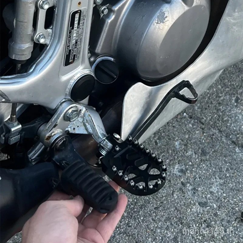 รถจักรยานยนต์ CNC หมุดเท้าส่วนที่เหลือที่วางเท้าเหยียบสําหรับ HONDA AFRICA TWIN XRV 650 XRV 750 XRV6