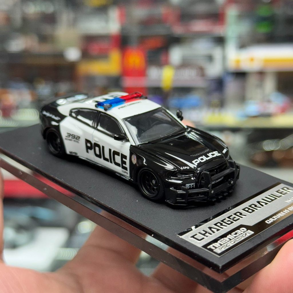 พร้อมสต็อก [tm psc Dodge War Horse charger Fighter Police Car] 1: 64 Alloy Car Model 1.ใหม่เอี่ยมที่