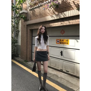 SuperCandy🌷เสื้อยืดคอเต่าสีพื้นเรียบหรูสำหรับผู้หญิง สไตล์ใหม่ปี 2026 ทรงเข้ารูป แขนสั้น เสื้อตัวใน