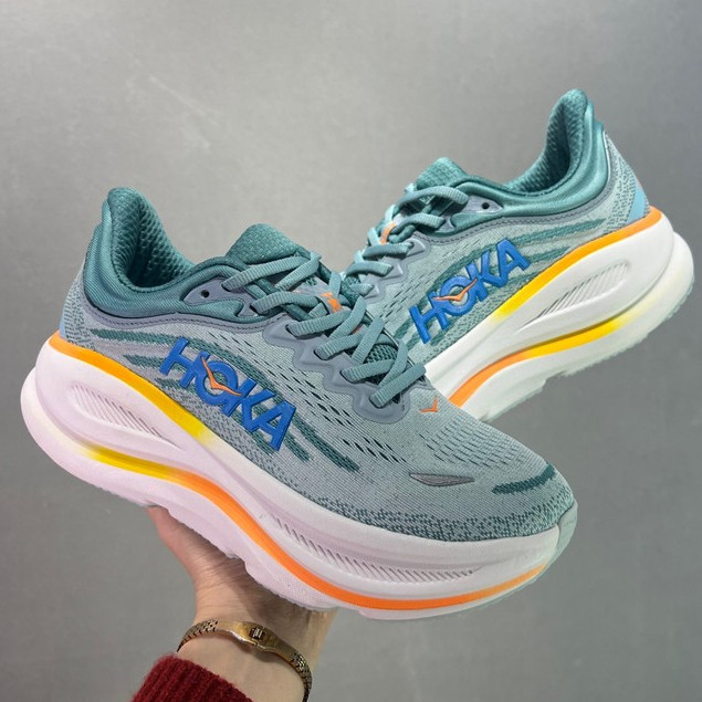 Hoka Bondi 9 และ Clifton สำหรับทั้งผู้หญิงและผู้ชาย