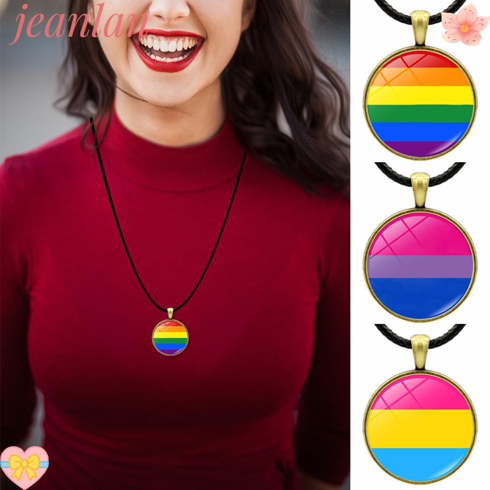 สร้อยคอสายรุ้ง ดีไซน์แฟชั่น สำหรับชุมชน LGBTQ+