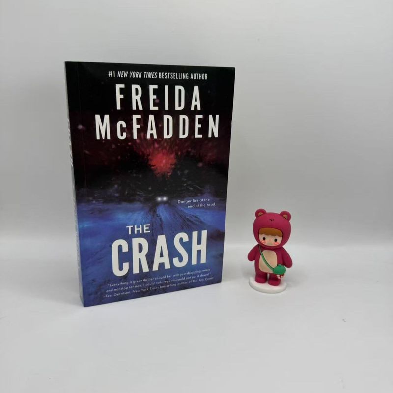 Paper Books The Crash หนังสือเวอร์ชั่นภาษาอังกฤษ Freida McFadden