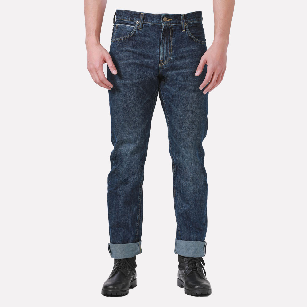 LEE กางเกงยีนส์ผู้ชาย (ริมแดง) คอลเลคชั่น Lee Riders เอวกลาง ทรงตรง ทรง Knox รุ่น LE F224MKNON11 สียีนส์กลาง