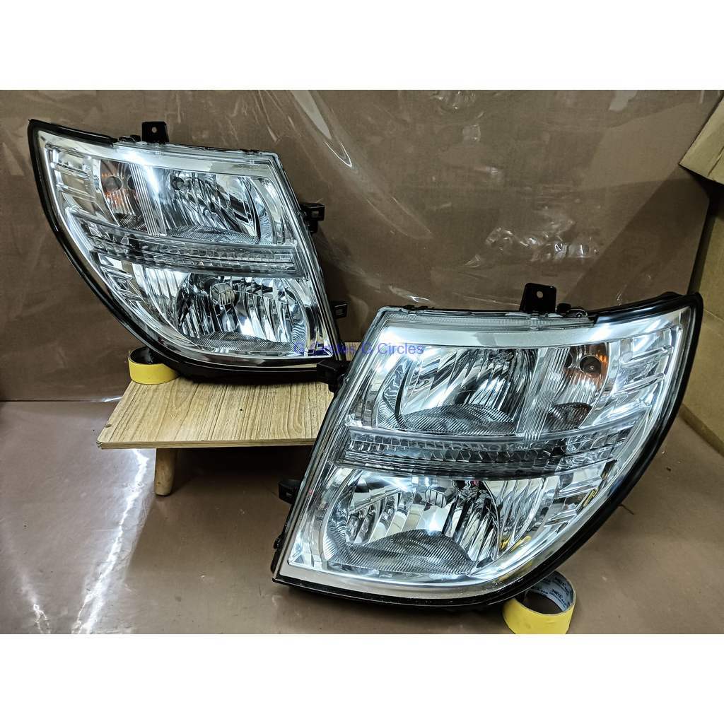 Nissan Elgrand E51 Facelift Xenon HID ไฟหน้า (1 คู่) - Lampu Depan Highway Star 05-09