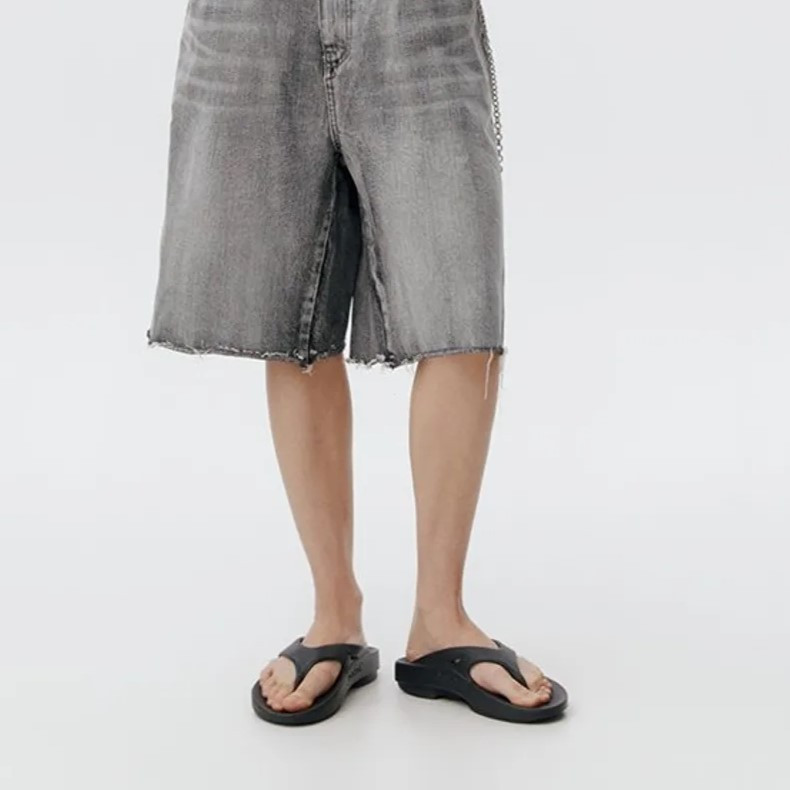 เหมาะสําหรับคนที่มี plantar fasciitis! OOFOS รองเท้าแตะใส่สบาย ขายร้อน 7Y21 ZT6Y