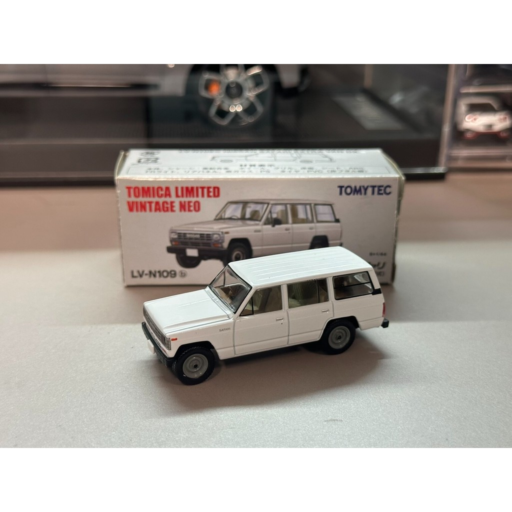 [คลังสินค้าพร้อม] tomy Cart TLV lv-N109b Japanese tomyica White 1: 64 กล่องปลายแปดเหลี่ยม, สภาพรถ As