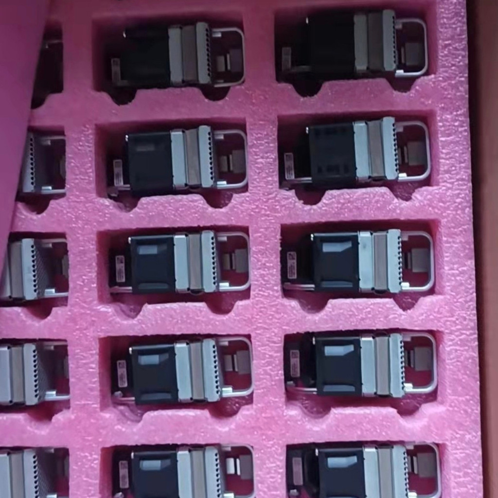 [Radiator] ยี่ห้อใหม่ Huawei S5700 FAN Box FAN-031A-B/F Switch FAN Box พัดลมระบายความร้อน