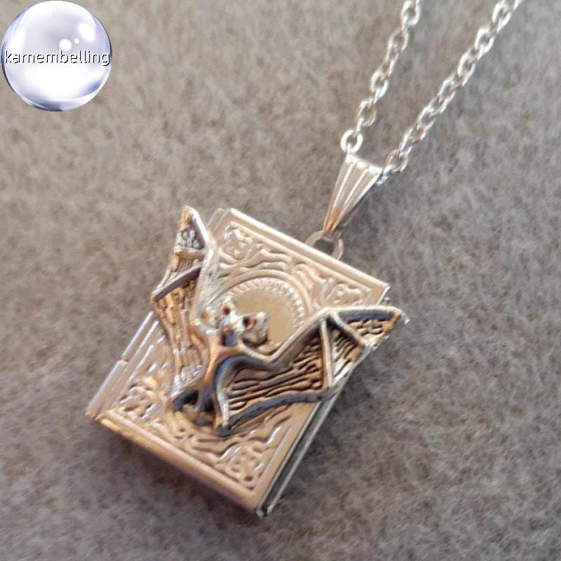 Kaembelling Gothic Flying Bat Book Loet Nelace, Gothic Jewelry, Gothic Nelace, Bats, Vampire Jewelry