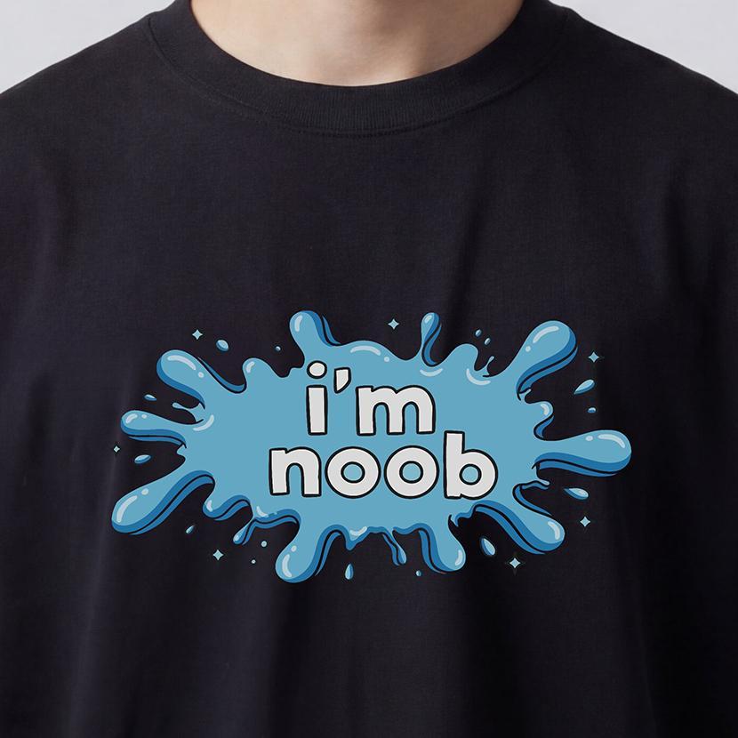เสื้อยืด "I am Noob Songkran Splash Splash 2026 Holiday" มีไซส์ S-5XL ทำจากผ้าฝ้าย 100% ใส่ได้ทั้งชา