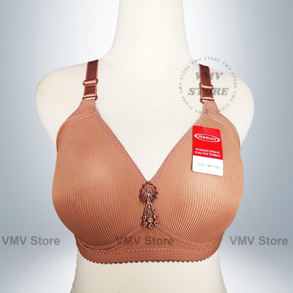Misslily 173 Cup D Extra Jumbo Bra บราไร้สาย 4 Hooks Elegant Striped Motif Casual Size 46 48 50 52