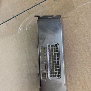 การ์ดจอ NVIDIA RTX A2000 12GB พร้อมแผ่นปิดหลัง (รุ่นยาว) แบบ…