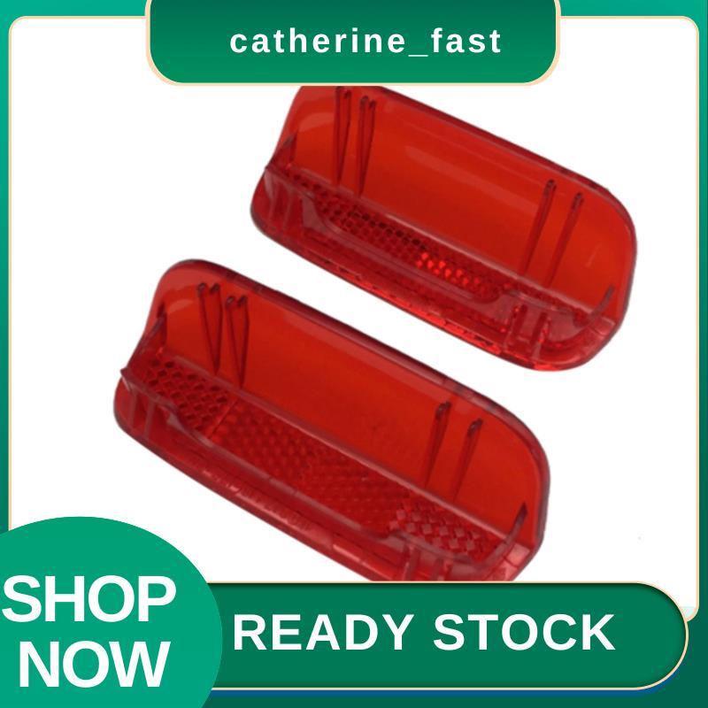 In Stock 2 ชิ้นแผงประตูภายในโคมไฟ Lense Reflector สีแดง 1KD947419 เหมาะสําหรับ B6 B7 CC MK5 MK6 Golf