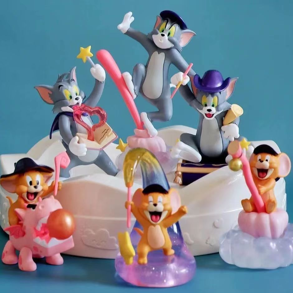 สต็อกพร้อมของแท้ TOM และ JERRY Fantasy Magic Series อินเทรนด์เล่นกล่องปริศนา Cat และ JERRY เครื่องปร