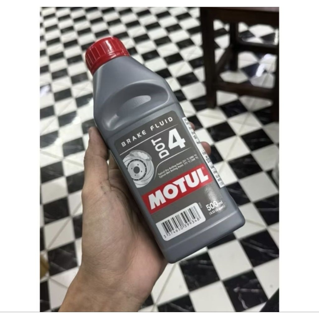 น้ำมันเบรค MOTUL DOT4 ขนาด 500 ML ของแท้ พร้อมจัดส่ง