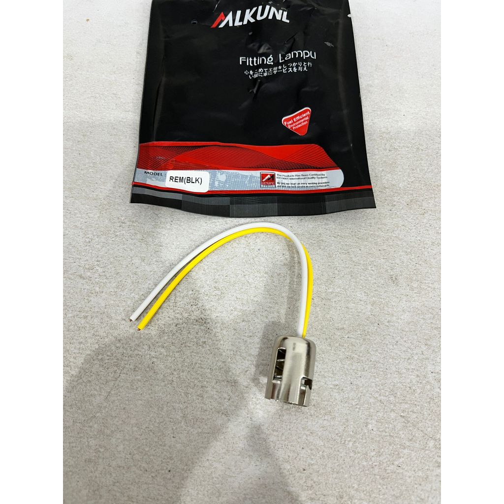 ALL MLKUNL REAR STOP LAMP SOCKET / FITTING
