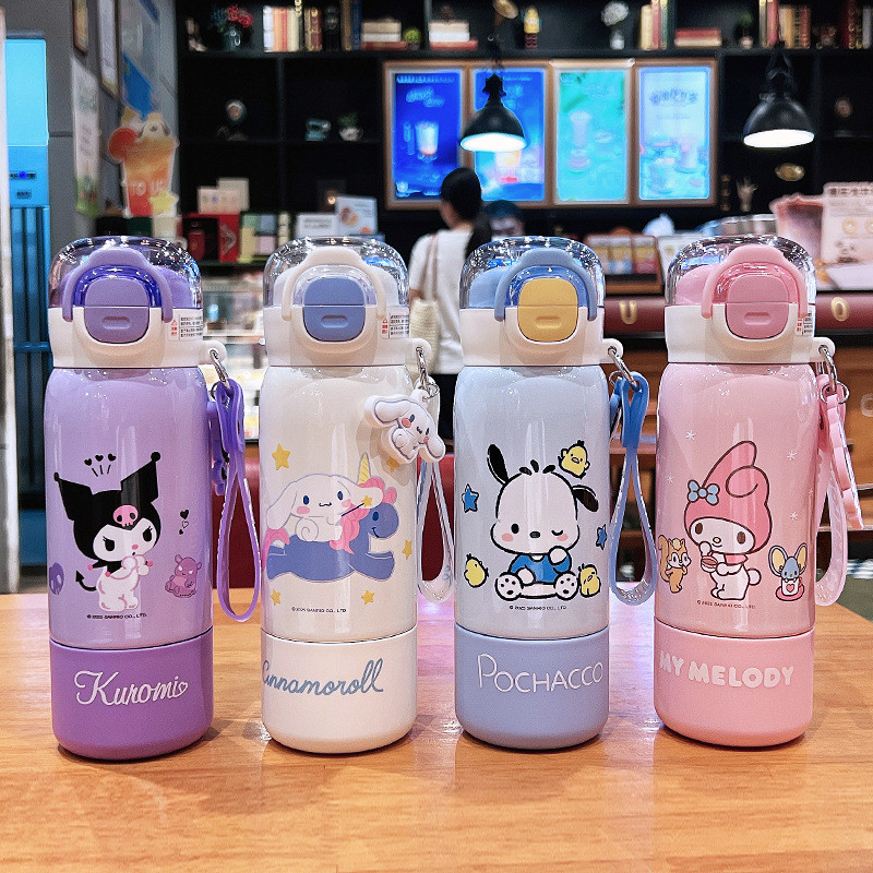 380ml แก้วเก็บอุณหภูมิ การเก็บรักษาความร้อนและความเย็น Thermos Cup Girl Cute Kuromi Straw Water Cup Children Go to School One Cup Three Drinking Portable Water Bottle
