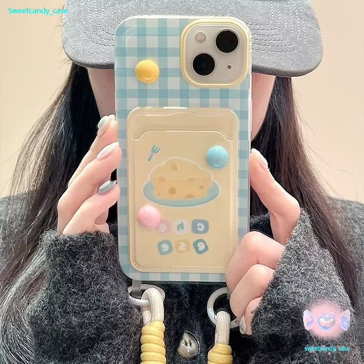 จัดส่งทันที เคสสำหรับไอโฟน17 ลายสีฟ้าชีส เคสช่องใส่การ์ด สายข้อมือ For iPhone17 16 11 12 13PROMAX 14 15PLUS 7/8 SE2 XSXR