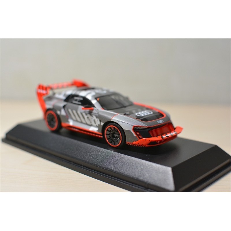SPARK 1:43 奥迪 Audi S1 e-Tron Quattro Presentation Car 发布款,原厂包装