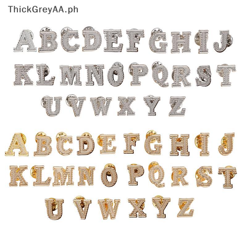 หนาGreyAA 2PCSใหม่โลหะเริ่มต้นA To Z Pin 26 ภาษาอังกฤษ Letter Pinsเข็มกลัดเสื้อสูทป้ายLapel Pinแฟชั่