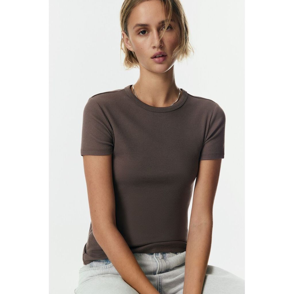 H&M(เอชแอนด์เอ็ม) เสื้อยืดแบบมีลายถักริบ Women Ribbed T-shirt 1260556_12