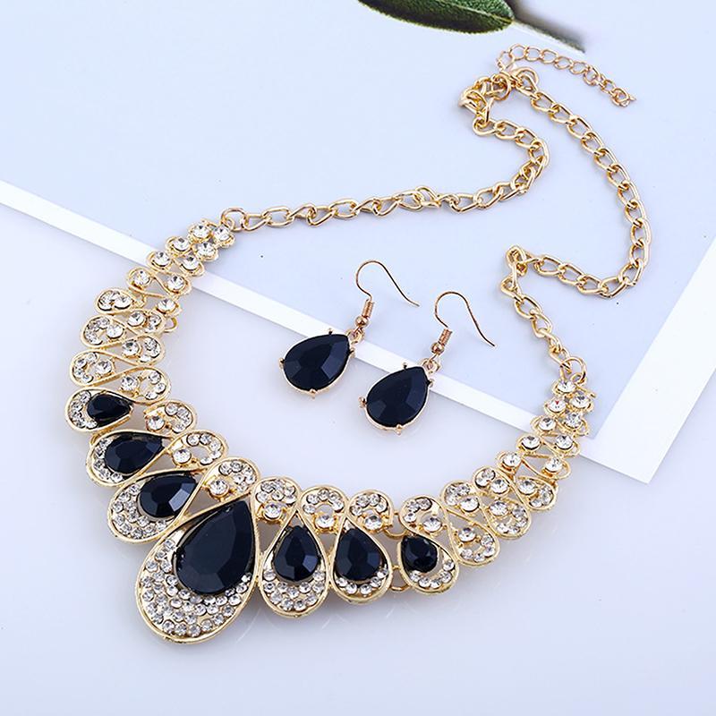 [fabuloushouse] ชุดเครื่องประดับแฟชั่นโลหะ Sparkle สร้อยคอชุดต่างหูสําหรับเครื่องประดับปาร์ตี้ผู้หญิงของขวัญสต็อกใหม่