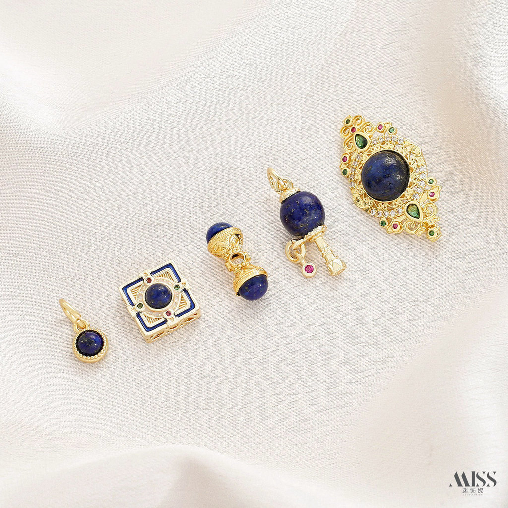 จี้ Lapis Lazuli มือยี่ห้อ Vajra Turnover 18K