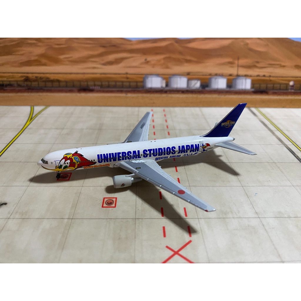 All-Nippon Shoji NH50010 All-Nippon B767-300 JA8357 Universal Studios 1: 500 เครื่องบินมือสองโปรดอย่