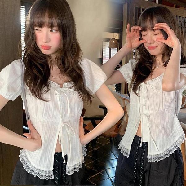 mimi&didi#ชุดเสื้อแขนสั้นผู้หญิงแต่งลูกไม้ สไตล์หวาน เสื้อแฟชั่นฤดูร้อน ดีไซน์ใหม่ โดดเด่นและเก๋ไก๋#W712