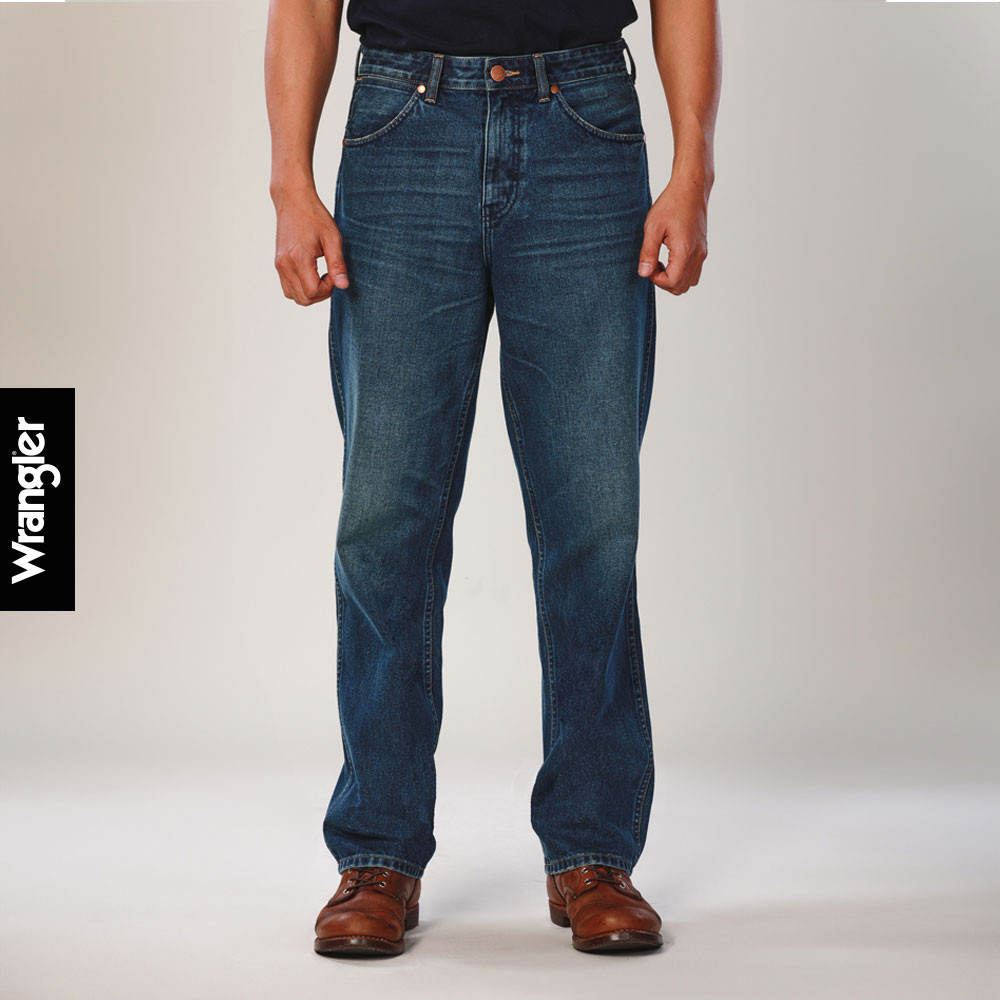 WRANGLER กางเกงยีนส์ผู้ชาย คอลเลคชั่น Everyday with Wrangler เอวกลาง กระบอกใหญ่ Redding รุ่น WR S325