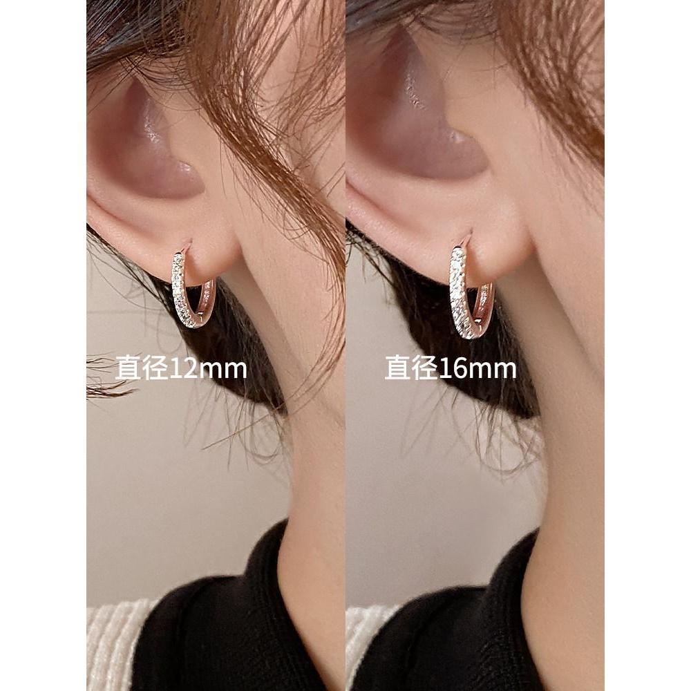 S999 ผู้หญิง Multi-Match De Toilette สีแดงหรูหราแหวน High Sterling Silver Cool Feng Shui Rhinestone 