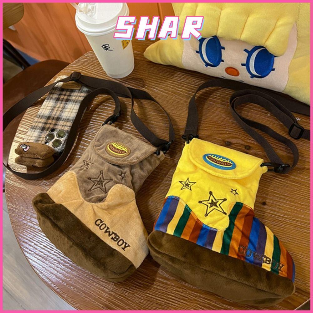 SHAR กระเป๋า ออกแบบเหมือนรองเท้า พร้อมตุ๊กตาปัก