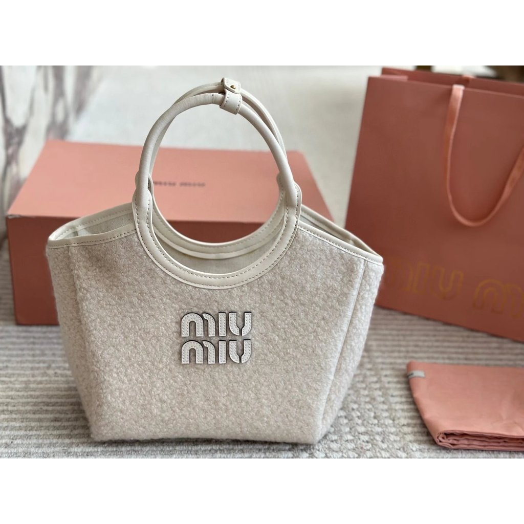 Miumiu Mumu Woolen กระเป๋าถือสุภาพสตรี สไตล์ใหม่