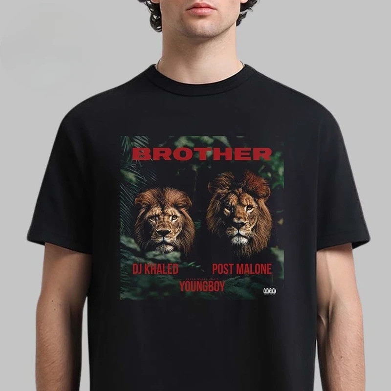 Brother DJ Khaled พร้อม Post Malone และ Youngboy คุณภาพสูงหรูหรา Unisex เสื้อยืดสําหรับผู้ชายและผู้ห