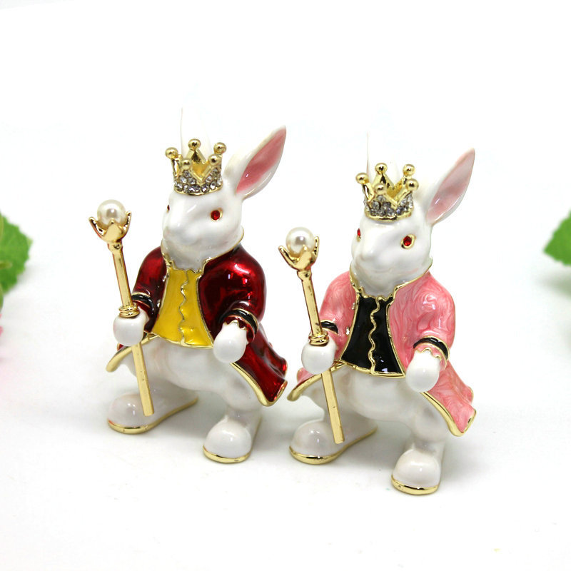 [Yixinju] Lucky Rabbit Earl Rabbit Crafts Crown Rabbit Decorative Box Small Jewelry Storage Box Crea