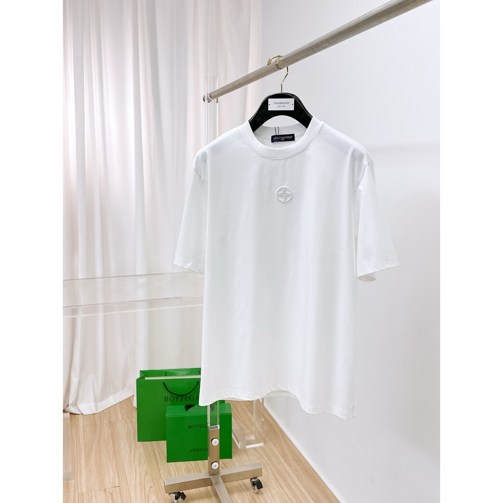 LO% UIS VU & ITTON/L @ V2026 Star คลาสสิกรอบคอแขนสั้นเสื้อยืดผู้ชายผู้หญิงหลวมขนาดใหญ่ 2025 ฤดูใบไม้