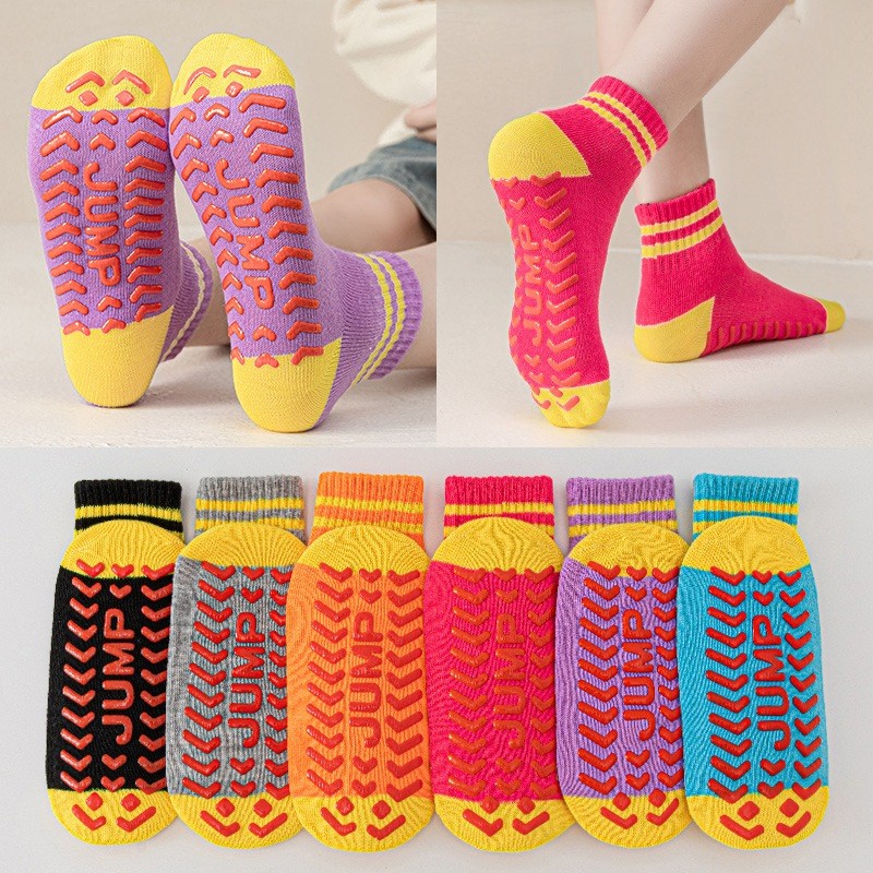 FASHION.61  ถุงเท้ากันลื่น สีสัน สดใส่ ใส่ได้ทั้งผู้ใหญ่ และ เด็ก รุ่น BTX1985