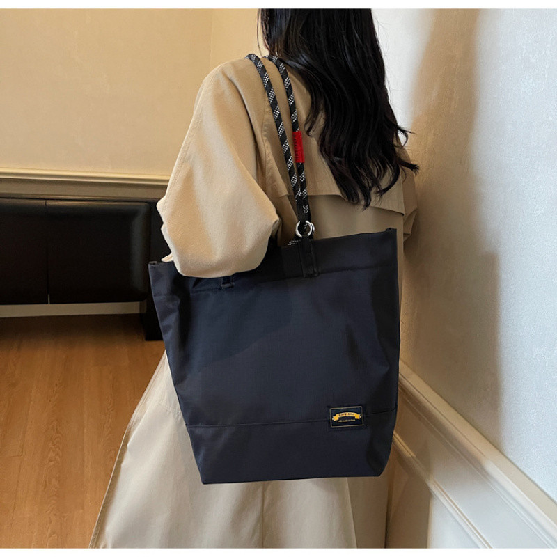 C.R.Tote bag ไนลอนแฟชั่น รูปที่ 6