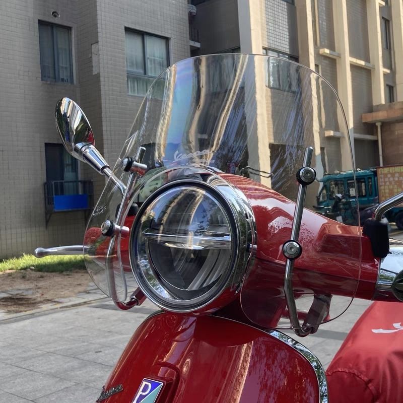 แผ่นบังลมหน้าแต่งสำหรับ Vespa Spring/Sprint150, GTS300