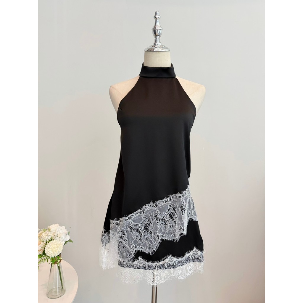 S102 -ชุดเซ็ตซาติน แต่งลูกไม้ เสื้อคอเต่าชายเฉียง แมทกระโปรง - รูปที่ 3