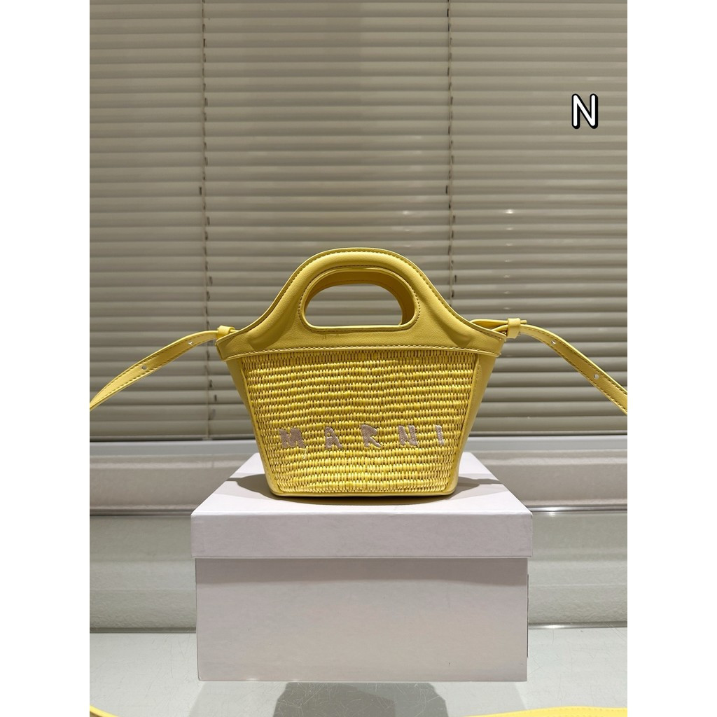 Marni Straw Handbag Crossbody Bag ขนาด 15 13cm ACLM