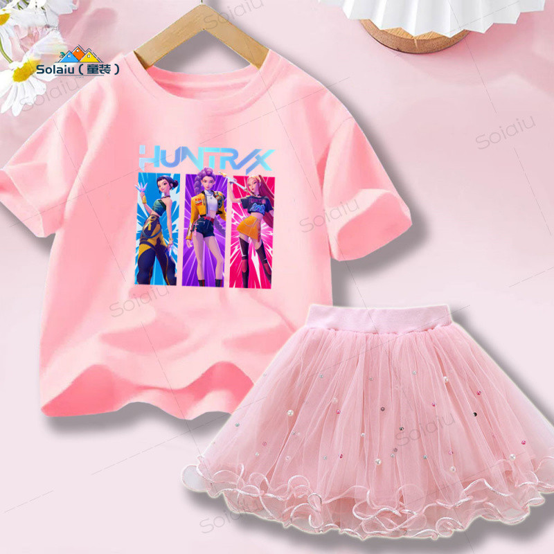 ชุดสูทเคป๊อปสไตล์ปีศาจฮันเตอร์ ประกอบด้วยเสื้อยืดและกระโปรงสั้น